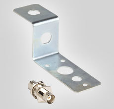 UA505 MOUNTING BRACKET AND BNC ADAPTER FOR REMOTE ANTENNA MOUNTING (CONTAINS ONE)