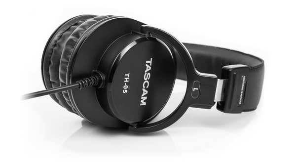 TH-05 MONITOR HEADPHONES