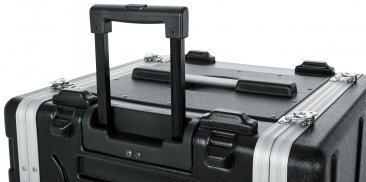 GRR-10L 10RU MOLDED PE RACK CASE; FRONT, REAR RAILS 19" DEEP; LOCKING, PULL HANDLE, RECESSED WHEELS