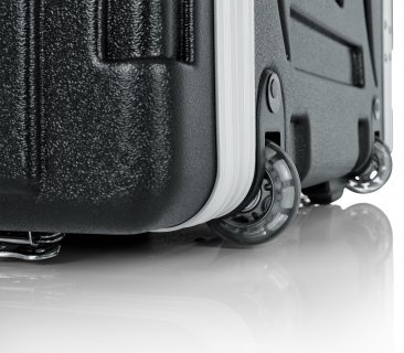 GRR-10L 10RU MOLDED PE RACK CASE; FRONT, REAR RAILS 19" DEEP; LOCKING, PULL HANDLE, RECESSED WHEELS
