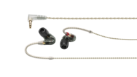 IN-EAR MONITORING HEADPHONES FEATURING SYS 7 DYNAMIC TRANSDUCER AND DETACHABLE 1.3M TWISTED